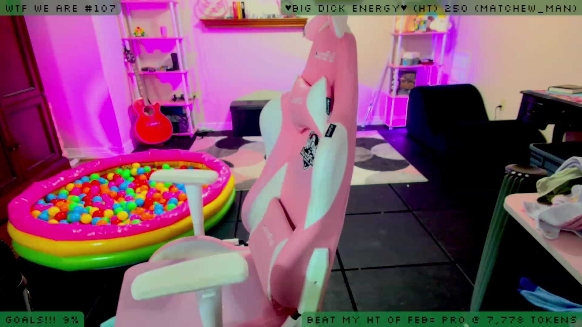 Gallery image thumbnail from JessWhitmore_'s myfreecams stream on, 02/23/2023, 09:10 image 10 of 20