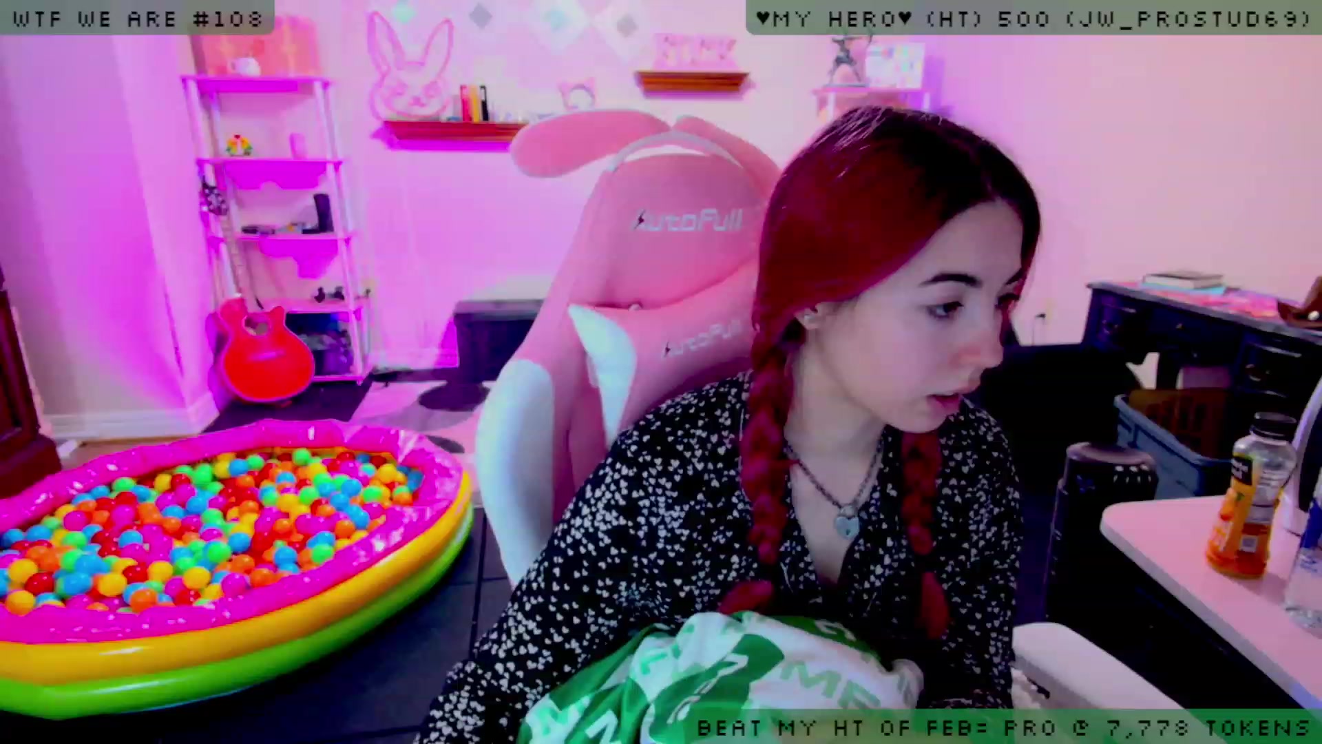 Gallery image thumbnail from JessWhitmore_'s myfreecams stream on, 02/27/2023, 06:24 image 4 of 20