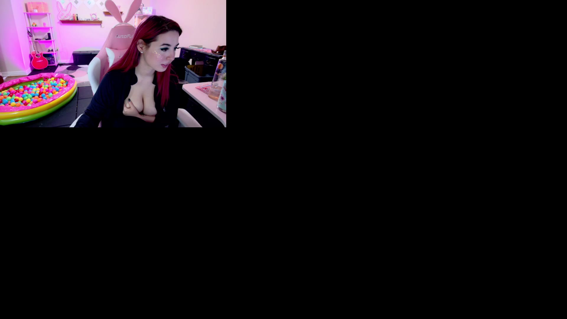 Gallery image thumbnail from JessWhitmore_'s myfreecams stream on, 03/02/2023, 11:42 image 1 of 20