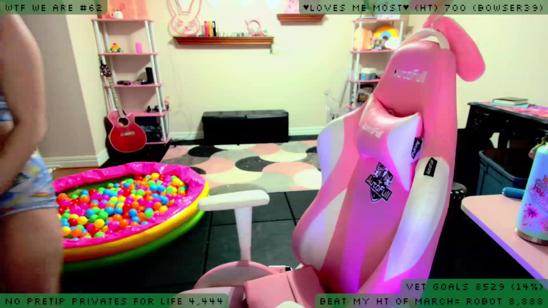 Gallery image thumbnail from JessWhitmore_'s myfreecams stream on, 03/06/2023, 10:47 image 7 of 20
