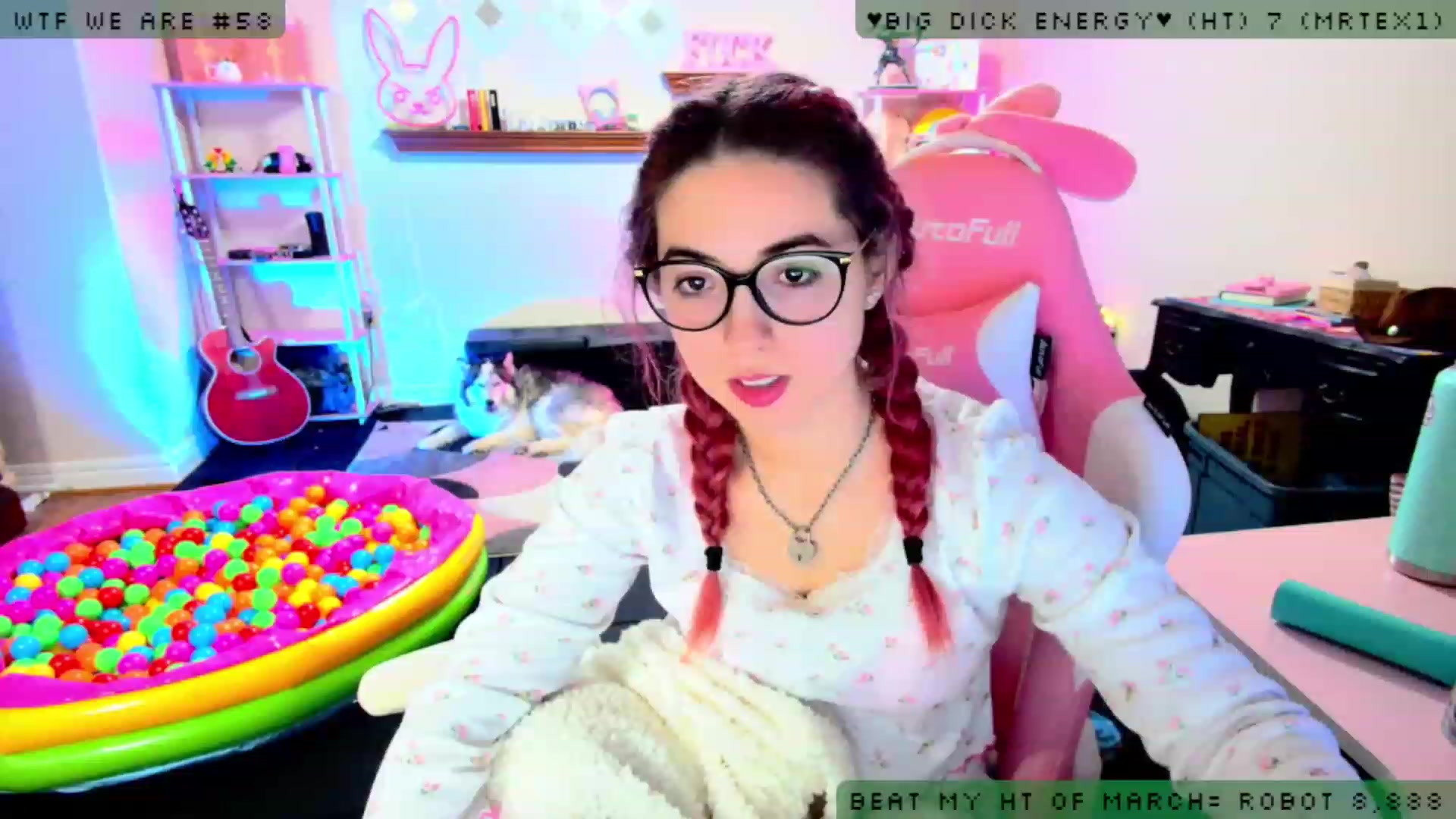 Gallery image thumbnail from JessWhitmore_'s myfreecams stream on, 03/09/2023, 04:17 image 6 of 20