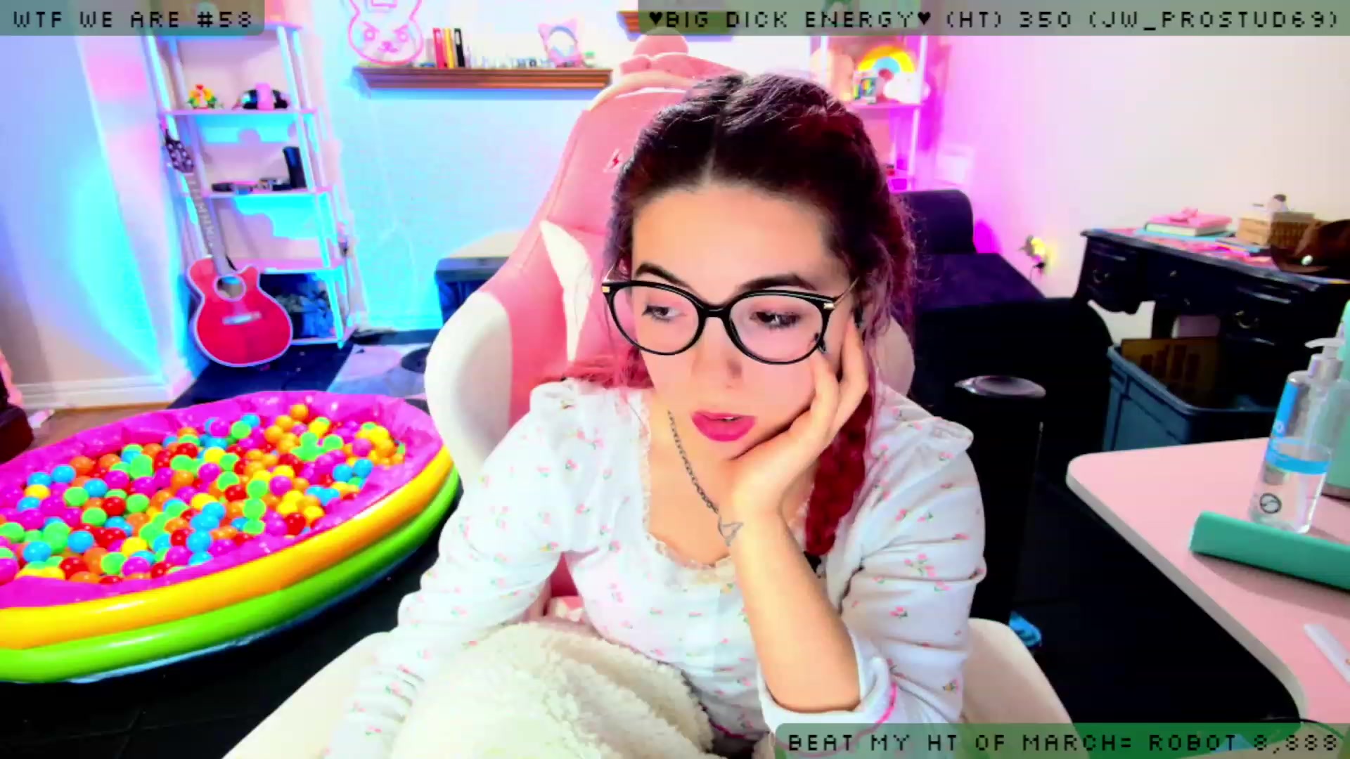 Gallery image thumbnail from JessWhitmore_'s myfreecams stream on, 03/09/2023, 07:14 image 4 of 20