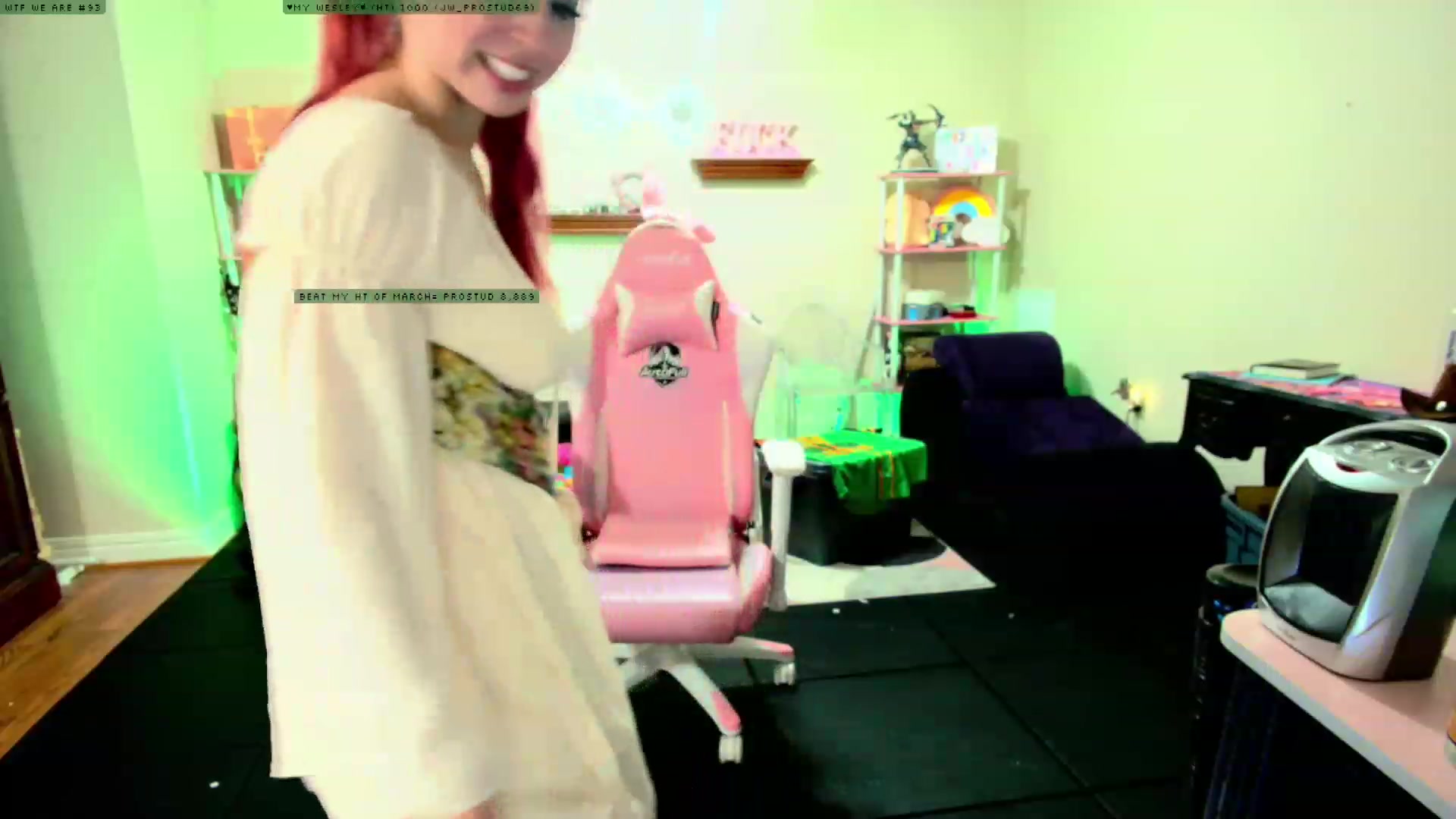 Gallery image thumbnail from JessWhitmore_'s myfreecams stream on, 03/16/2023, 07:20 image 13 of 20