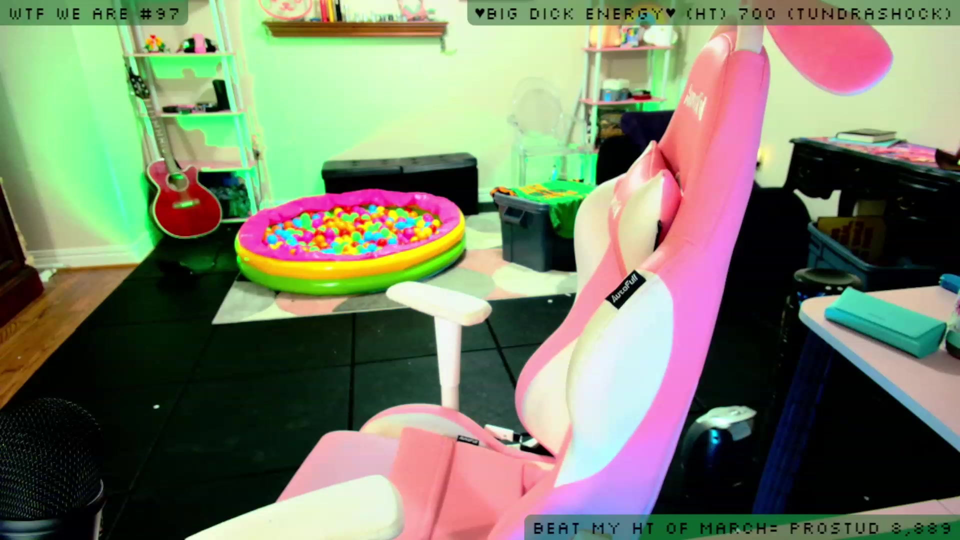 Gallery image thumbnail from JessWhitmore_'s myfreecams stream on, 03/16/2023, 07:20 image 5 of 20