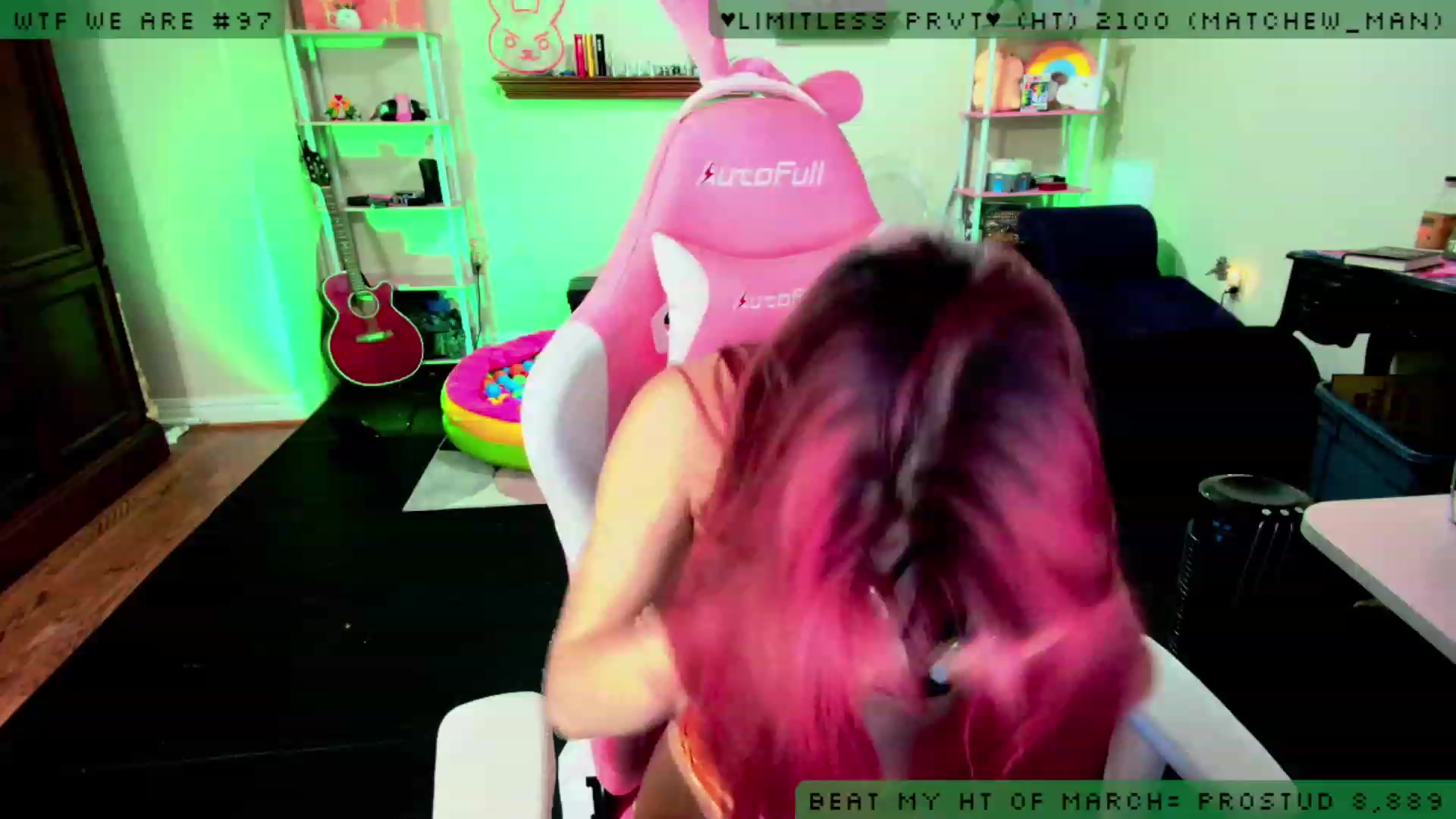 Gallery image thumbnail from JessWhitmore_'s myfreecams stream on, 03/18/2023, 02:07 image 12 of 20