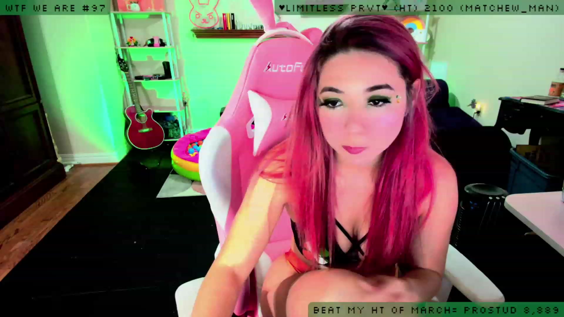 Gallery image thumbnail from JessWhitmore_'s myfreecams stream on, 03/18/2023, 02:07 image 14 of 20