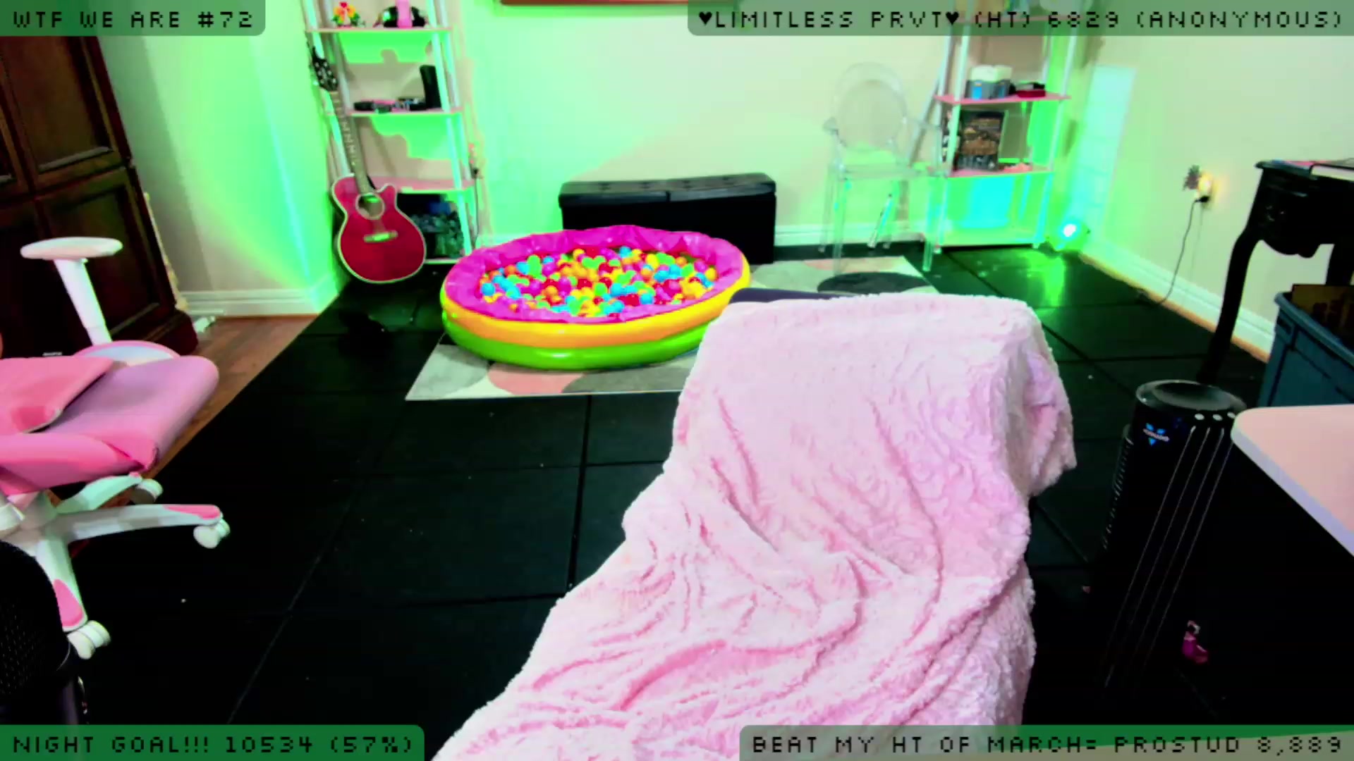 Gallery image thumbnail from JessWhitmore_'s myfreecams stream on, 03/19/2023, 07:56 image 15 of 20