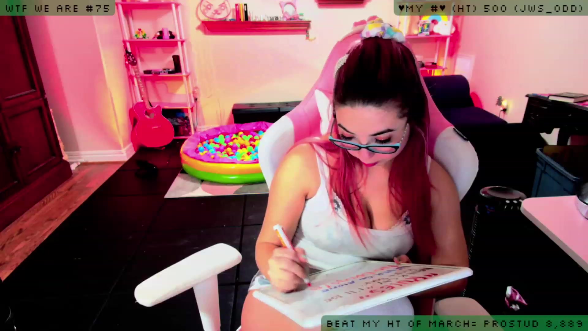 Gallery image thumbnail from JessWhitmore_'s myfreecams stream on, 03/20/2023, 04:04 image 4 of 20