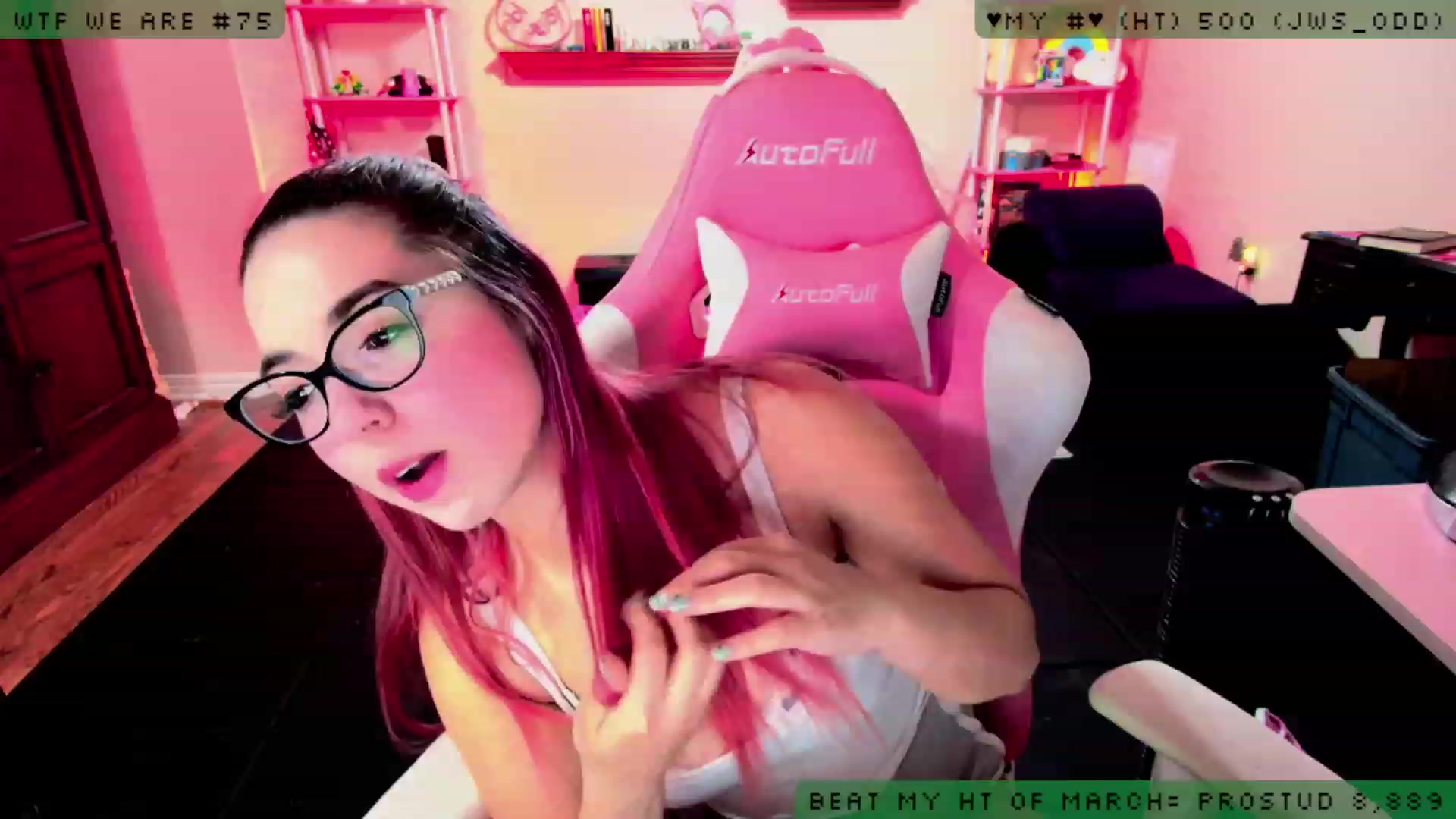 Gallery image thumbnail from JessWhitmore_'s myfreecams stream on, 03/20/2023, 04:04 image 1 of 20
