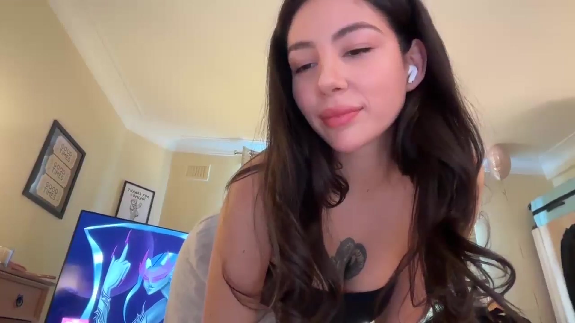 Gallery image thumbnail from Jess_Barrett's myfreecams stream on, 01/20/2026, 14:10 image 8 of 20