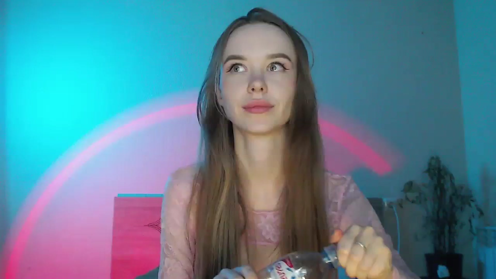 Gallery image thumbnail from Jess_peach's myfreecams stream on, 07/30/2023, 23:50 image 8 of 20