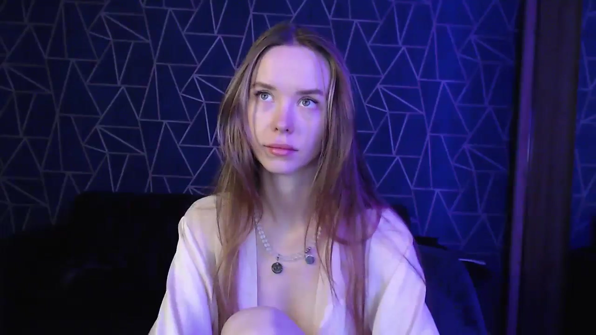 Gallery image thumbnail from Jess_peach's myfreecams stream on, 08/03/2023, 23:09 image 17 of 20