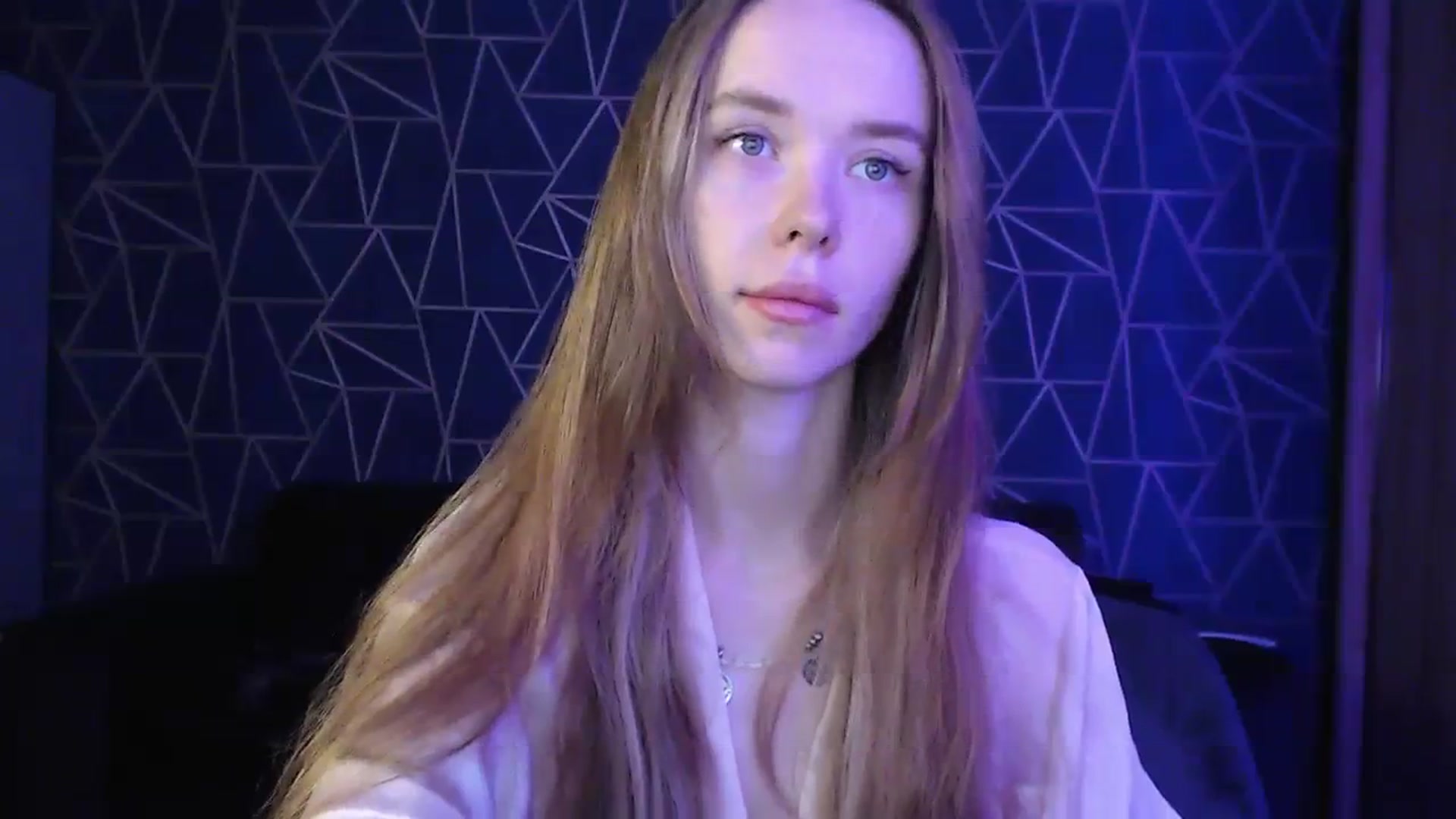 Gallery image thumbnail from Jess_peach's myfreecams stream on, 08/03/2023, 23:09 image 8 of 20