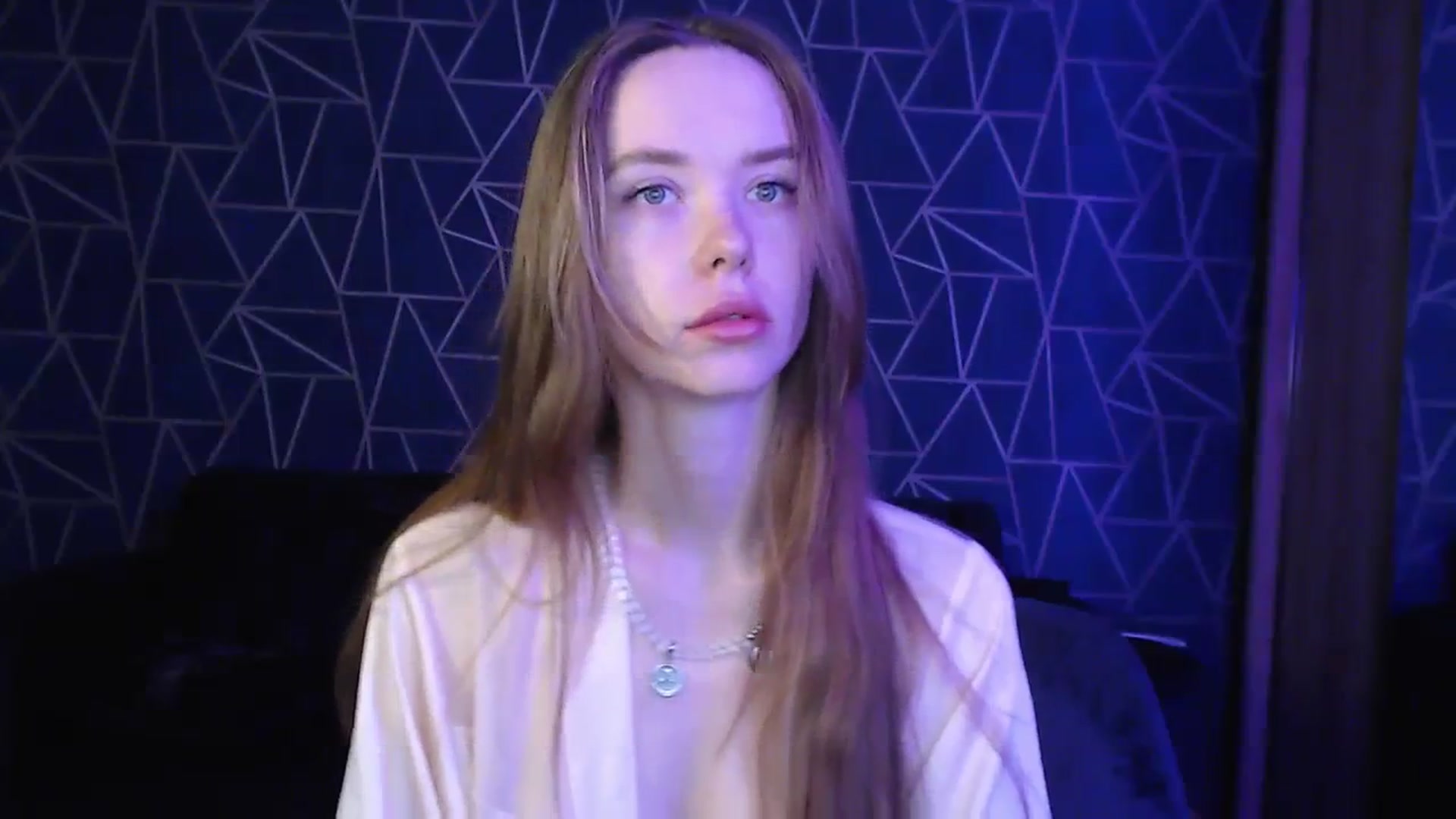 Gallery image thumbnail from Jess_peach's myfreecams stream on, 08/03/2023, 23:09 image 15 of 20