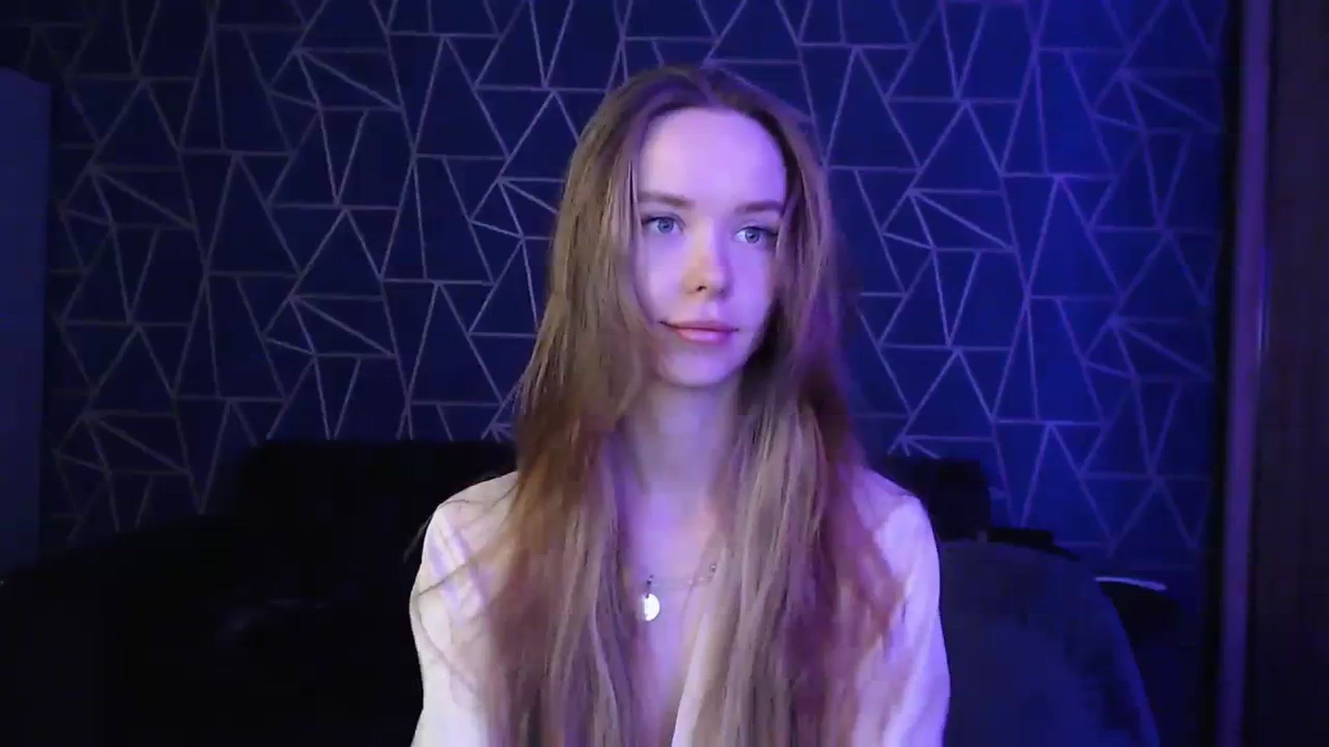 Gallery image thumbnail from Jess_peach's myfreecams stream on, 08/03/2023, 23:09 image 7 of 20