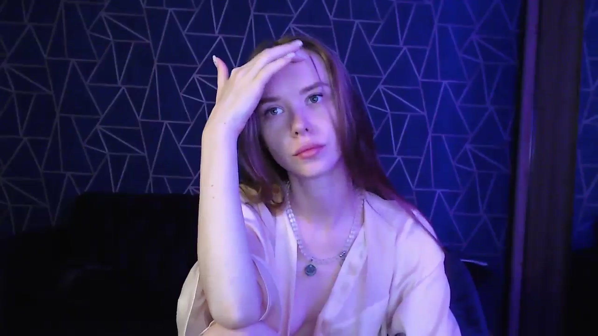 Gallery image thumbnail from Jess_peach's myfreecams stream on, 08/03/2023, 23:09 image 16 of 20