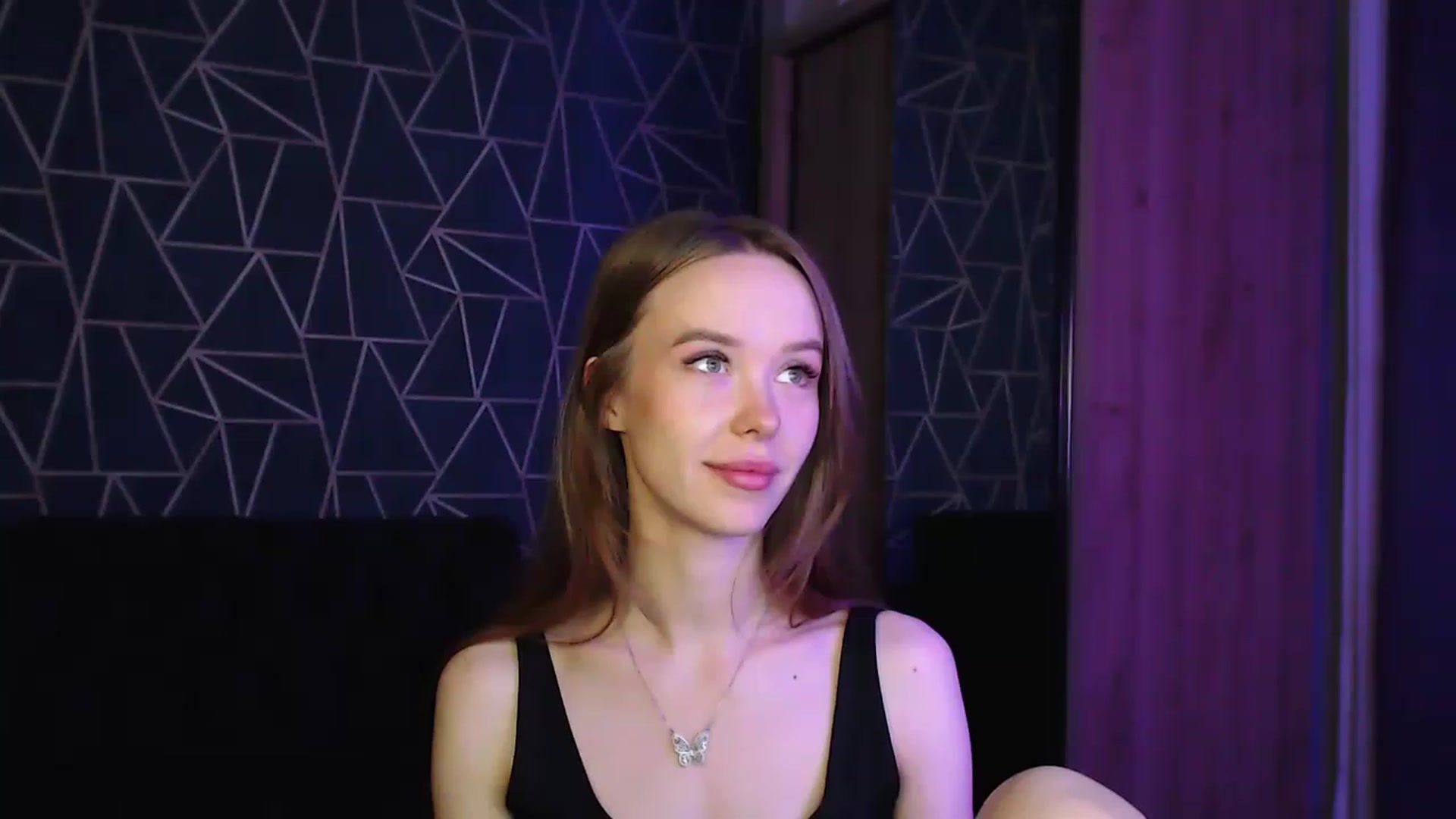 Gallery image thumbnail from Jess_peach's myfreecams stream on, 08/14/2023, 21:09 image 6 of 20
