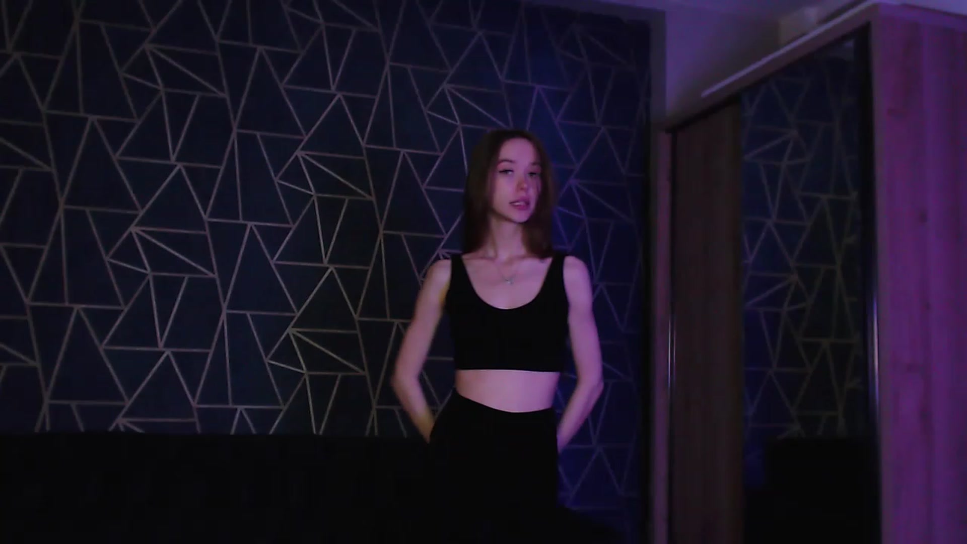 Gallery image thumbnail from Jess_peach's myfreecams stream on, 08/14/2023, 21:09 image 7 of 20