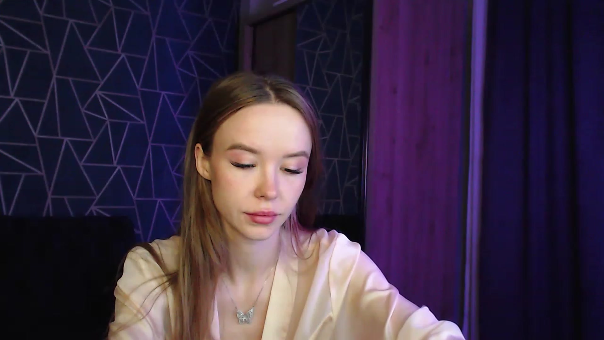 Gallery image thumbnail from Jess_peach's myfreecams stream on, 08/14/2023, 21:09 image 13 of 20
