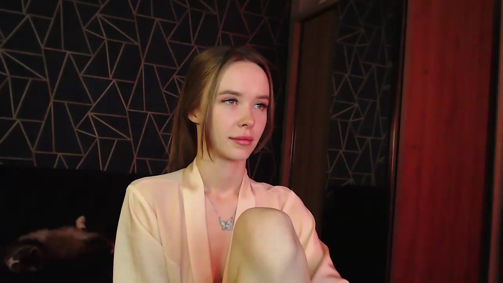 Gallery image thumbnail from Jess_peach's myfreecams stream on, 08/15/2023, 24:03 image 16 of 20