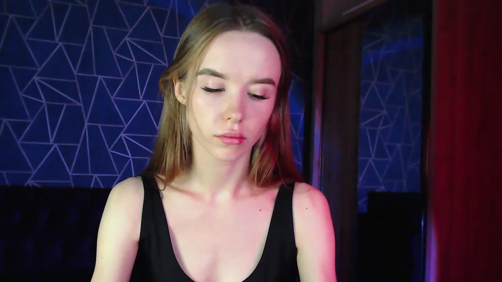 Gallery image thumbnail from Jess_peach's myfreecams stream on, 08/19/2023, 02:15 image 2 of 20