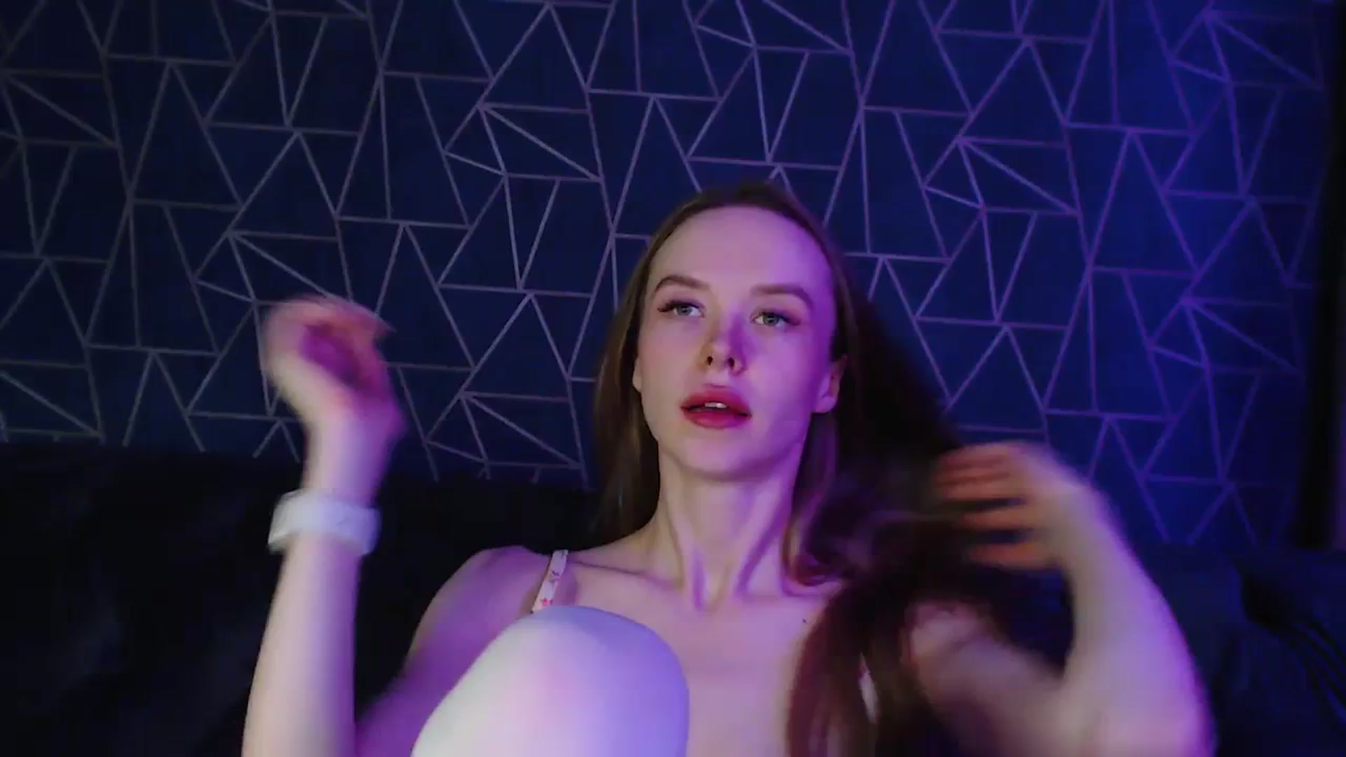 Gallery image thumbnail from Jess_peach's myfreecams stream on, 08/25/2023, 01:30 image 1 of 20