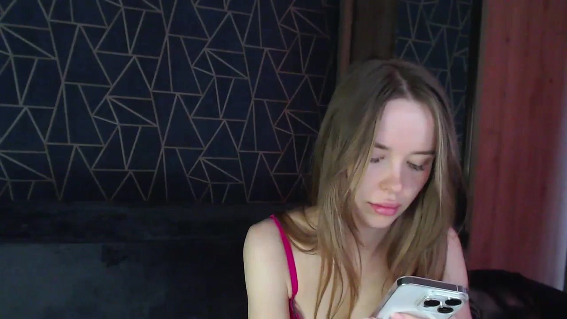 Gallery image thumbnail from Jess_peach's myfreecams stream on, 09/19/2023, 06:59 image 15 of 20