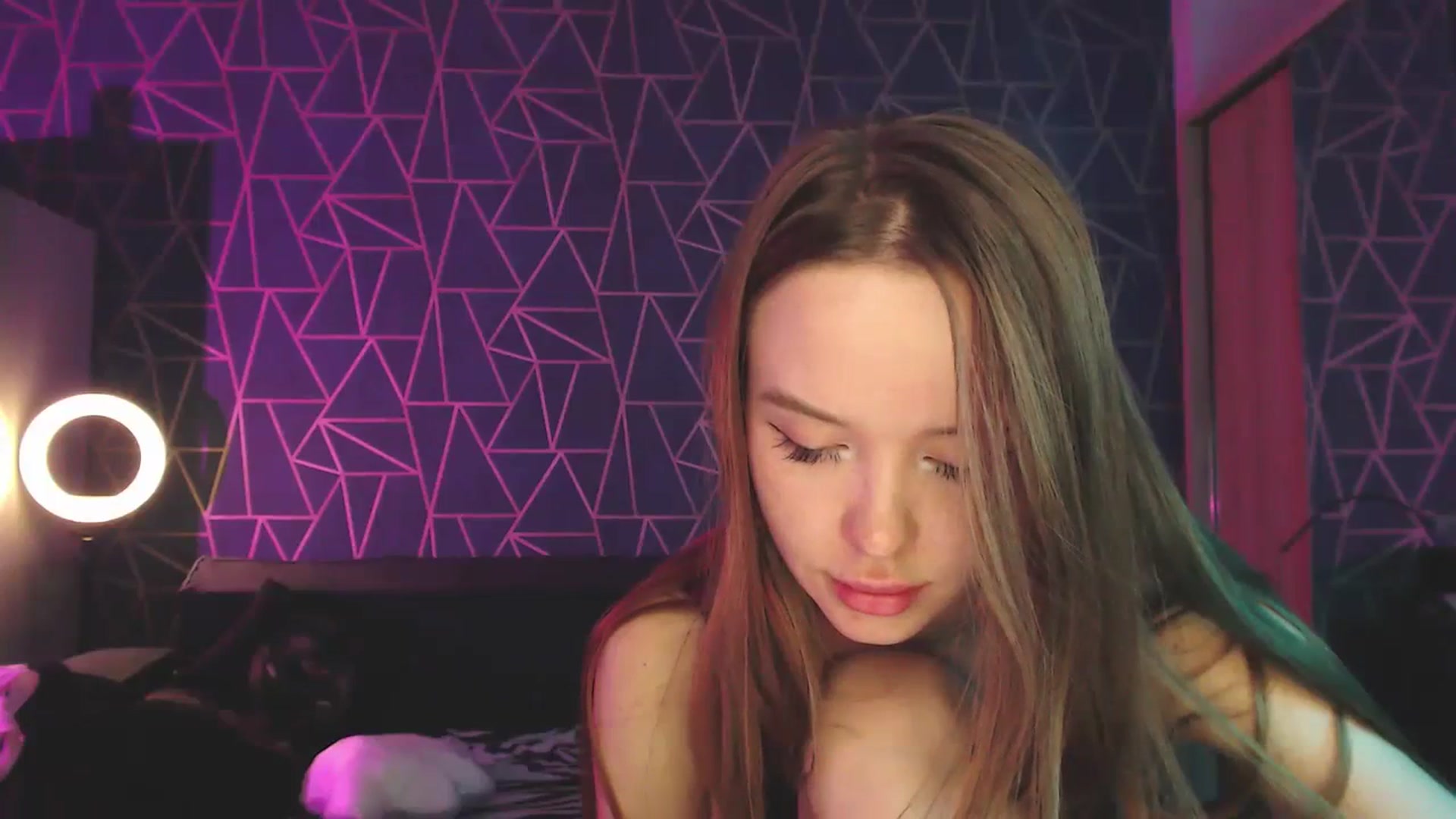 Gallery image thumbnail from Jess_peach's myfreecams stream on, 10/17/2023, 19:08 image 9 of 20
