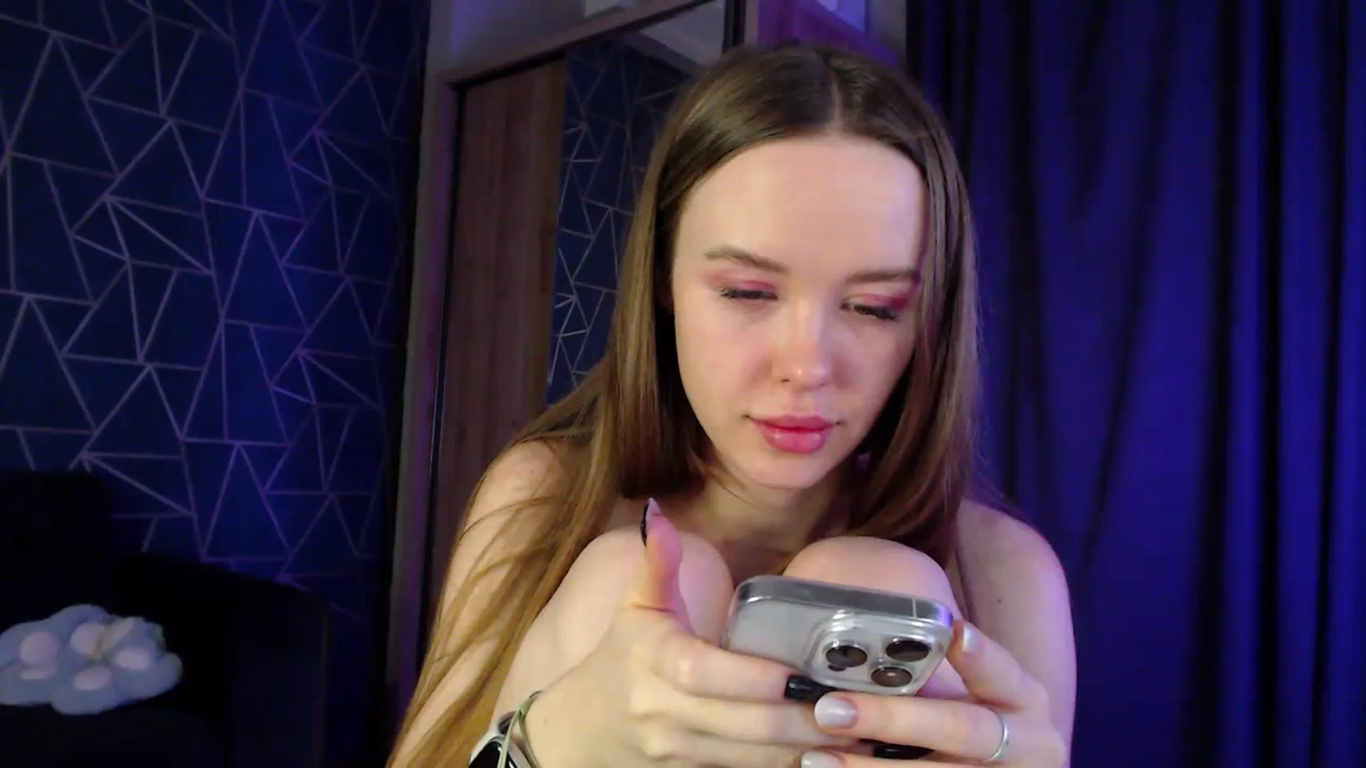 Gallery image thumbnail from Jess_peach's myfreecams stream on, 12/09/2023, 15:08 image 17 of 20