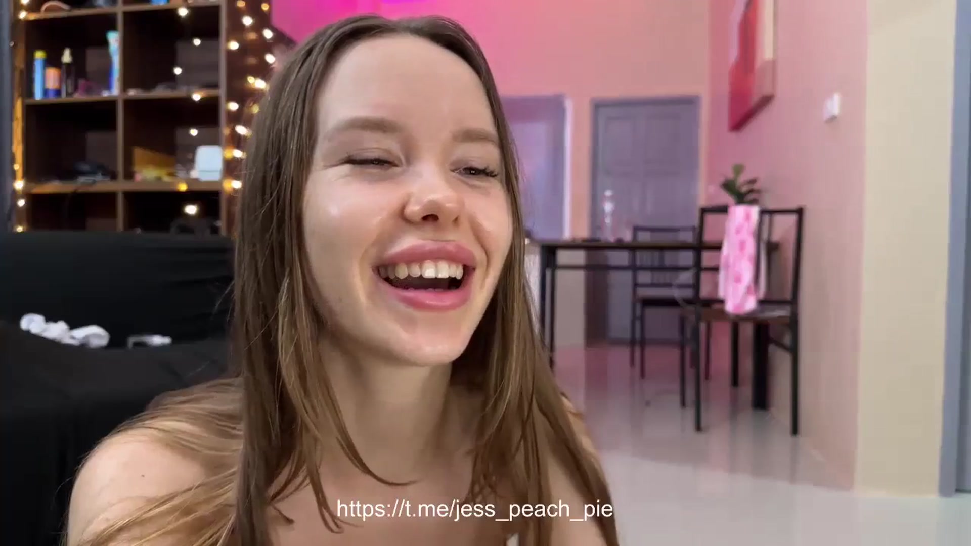 Gallery image thumbnail from Jess_peach's myfreecams stream on, 02/20/2024, 01:14 image 20 of 20