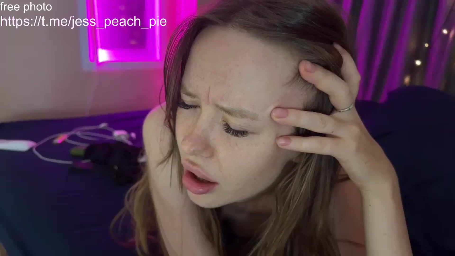 Gallery image thumbnail from Jess_peach's myfreecams stream on, 06/02/2024, 17:50 image 13 of 20