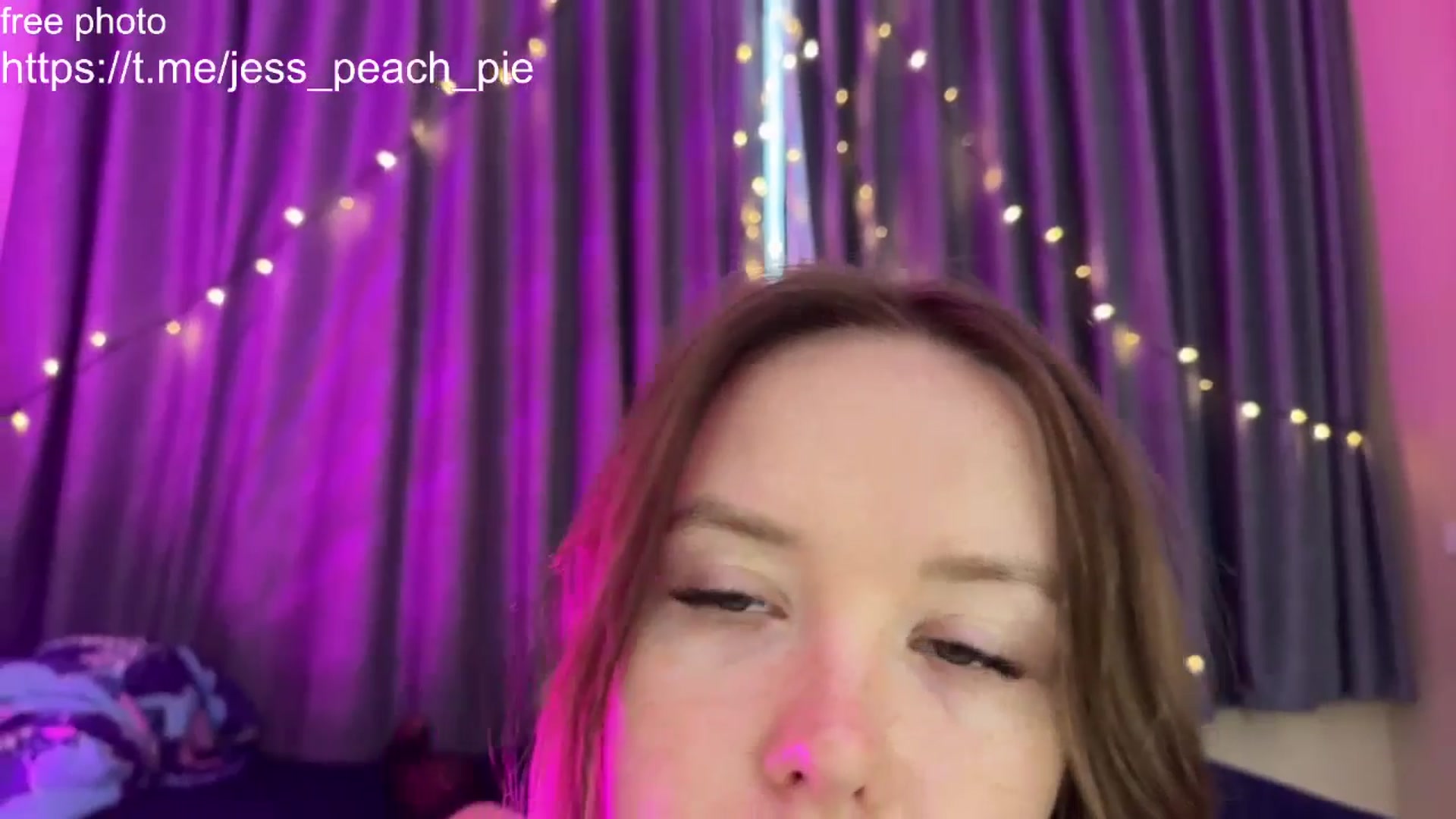 Gallery image thumbnail from Jess_peach's myfreecams stream on, 06/10/2024, 08:08 image 7 of 20