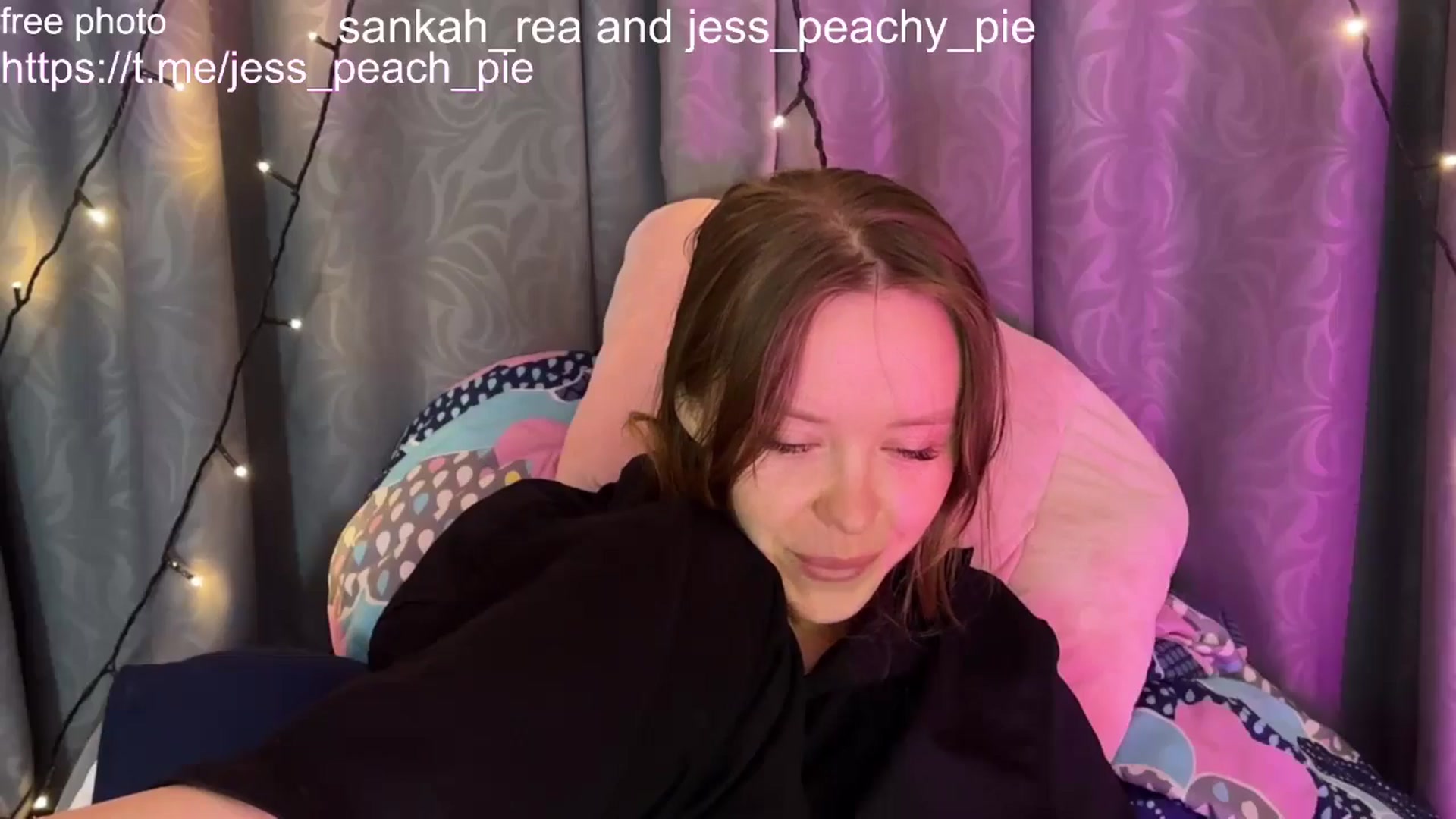 Gallery image thumbnail from Jess_peach's myfreecams stream on, 06/21/2024, 15:14 image 14 of 20
