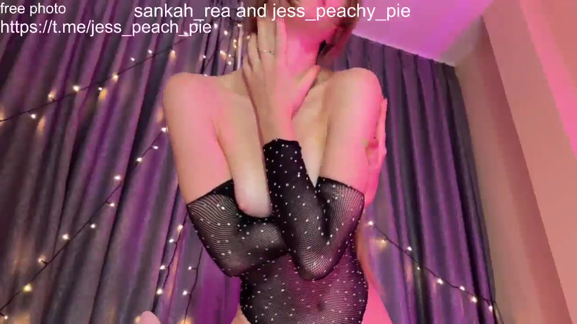 Gallery image thumbnail from Jess_peach's myfreecams stream on, 06/23/2024, 19:10 image 14 of 20