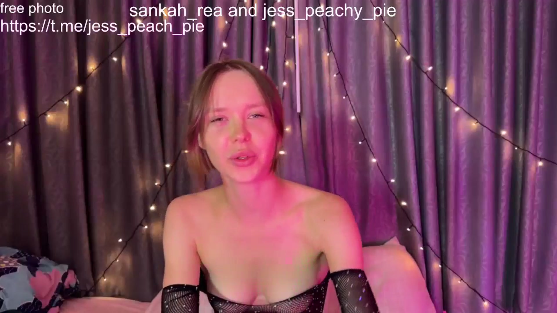 Gallery image thumbnail from Jess_peach's myfreecams stream on, 06/23/2024, 19:10 image 8 of 20