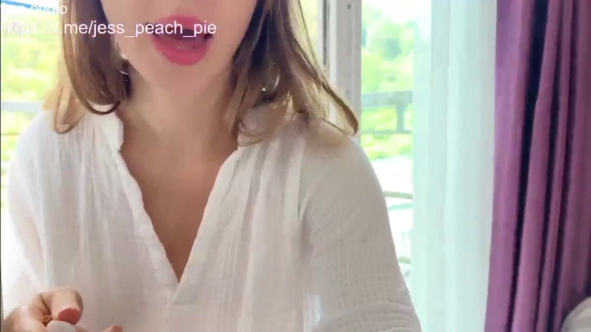 Gallery image thumbnail from Jess_peach's myfreecams stream on, 07/31/2024, 04:04 image 17 of 20