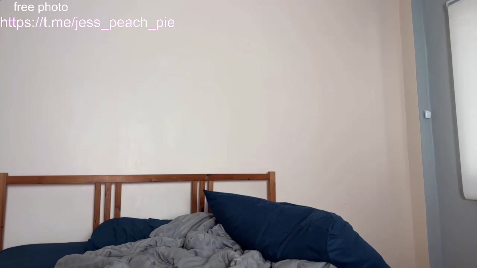 Gallery image thumbnail from Jess_peach's myfreecams stream on, 10/17/2024, 03:22 image 8 of 20