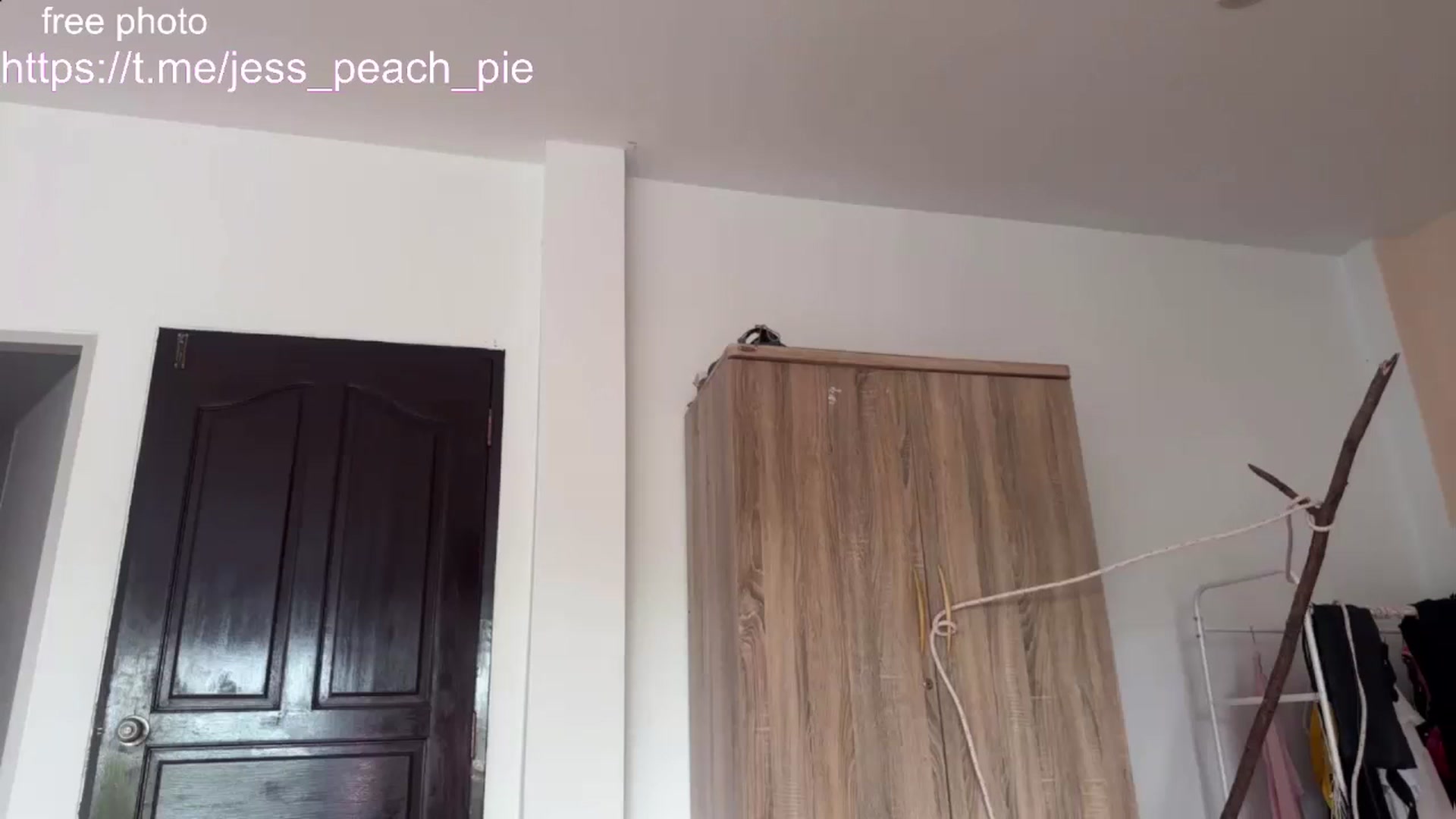 Gallery image thumbnail from Jess_peach's myfreecams stream on, 10/26/2024, 09:29 image 7 of 20