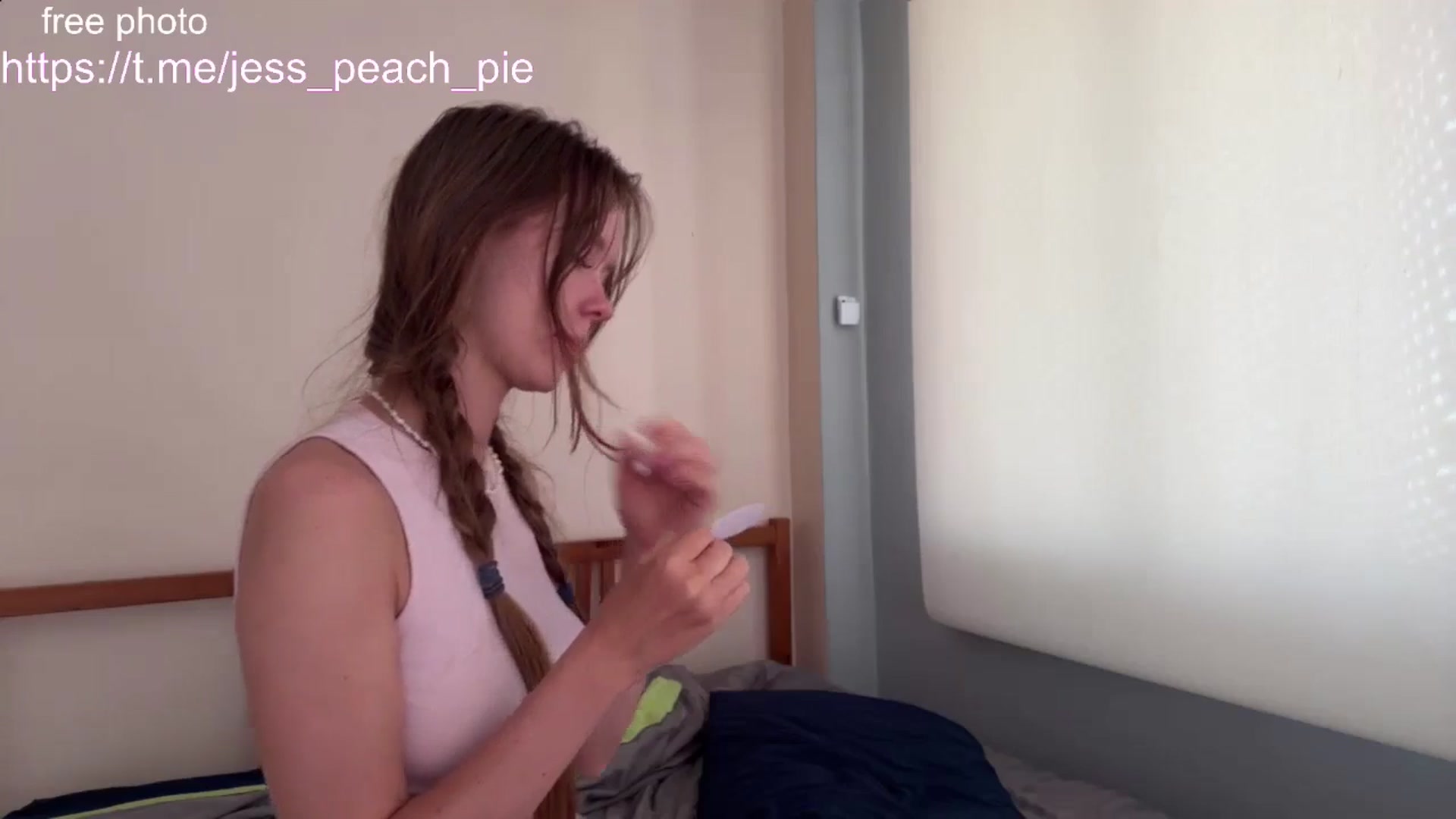 Gallery image thumbnail from Jess_peach's myfreecams stream on, 11/07/2024, 07:43 image 8 of 20