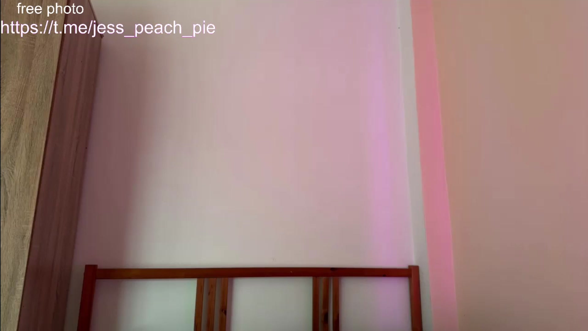 Gallery image thumbnail from Jess_peach's myfreecams stream on, 11/21/2024, 07:21 image 2 of 20