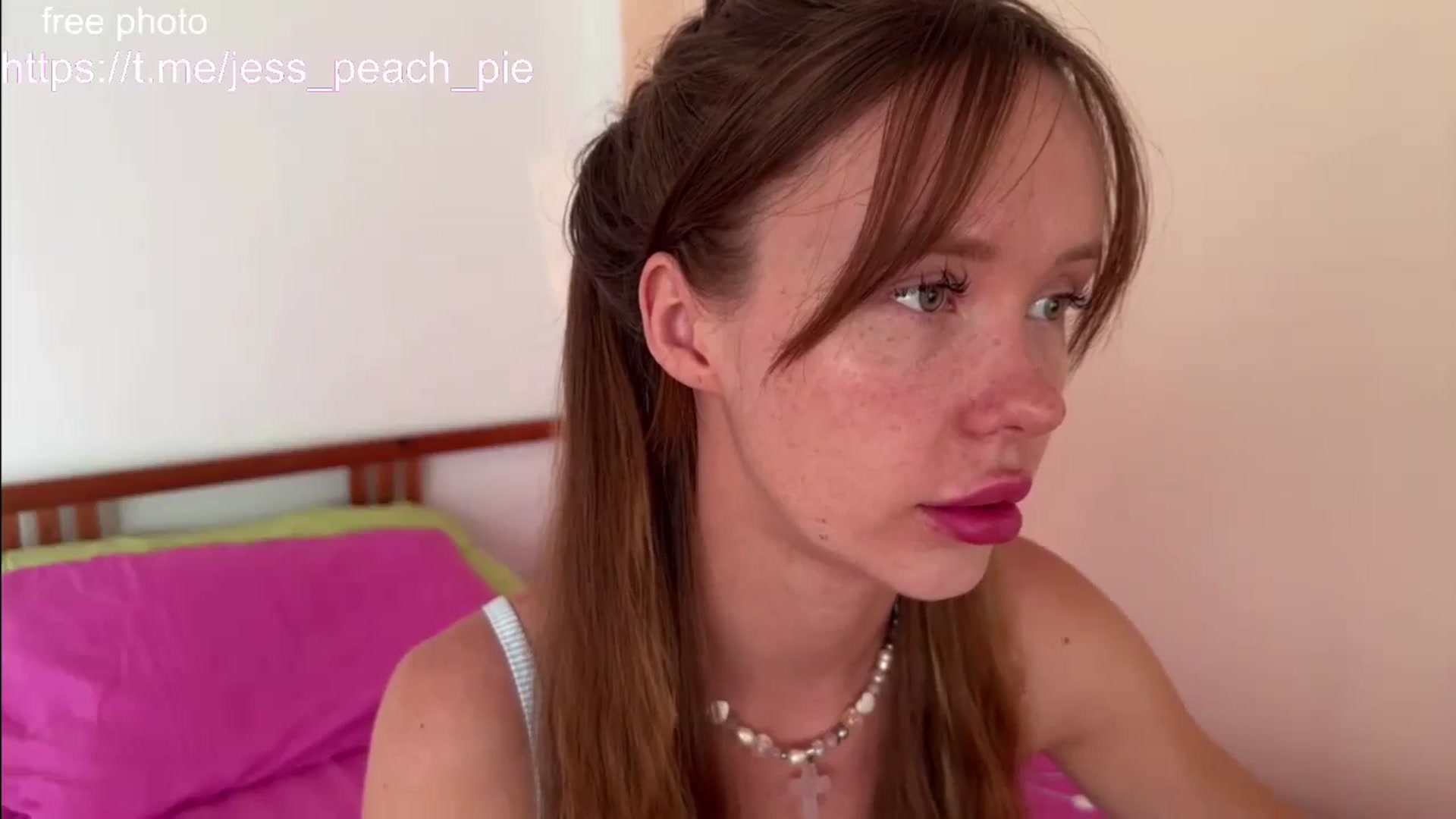 Gallery image thumbnail from Jess_peach's myfreecams stream on, 12/01/2024, 04:46 image 5 of 20