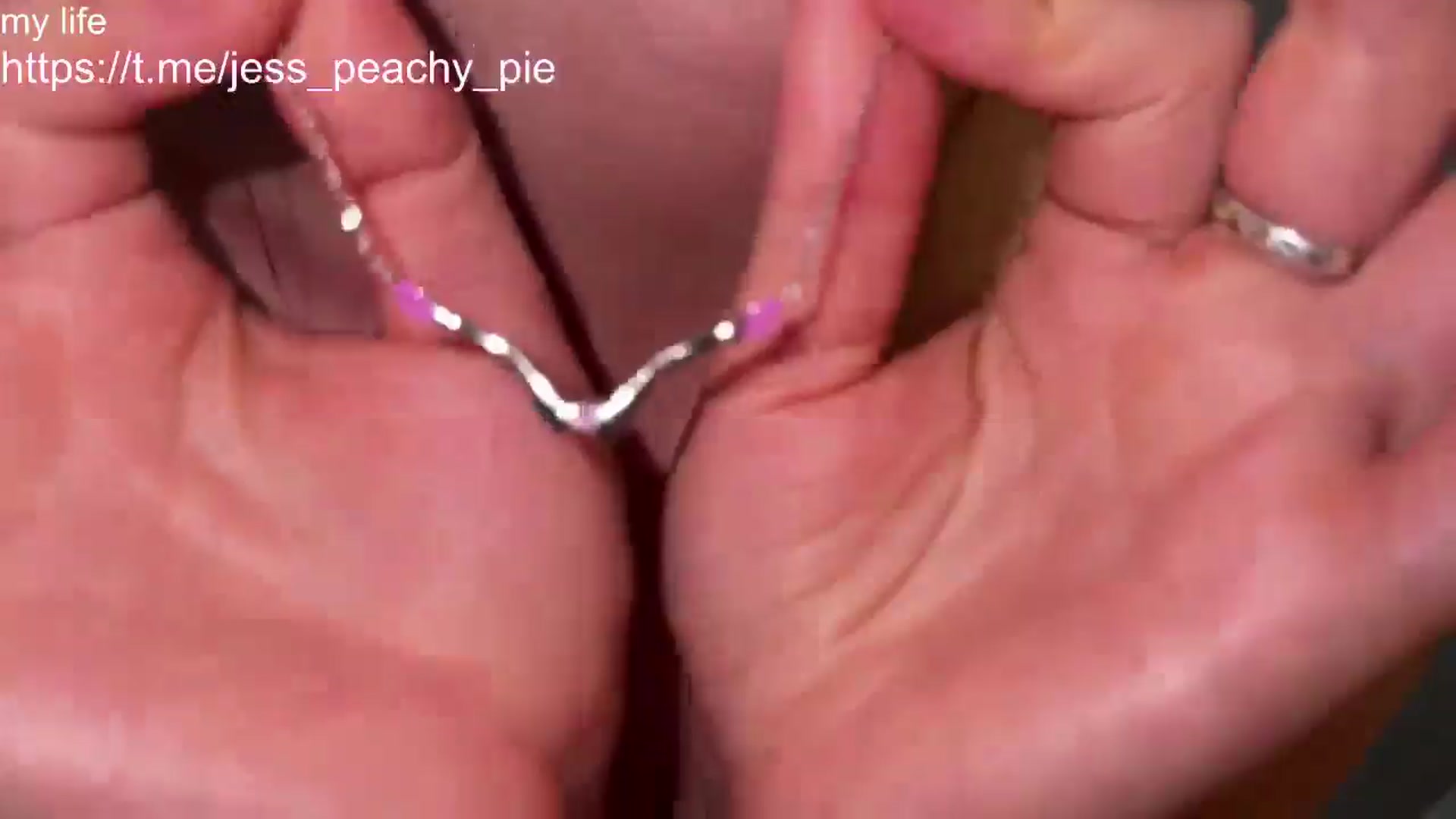 Gallery image thumbnail from Jess_peach's myfreecams stream on, 01/28/2025, 10:58 image 7 of 20