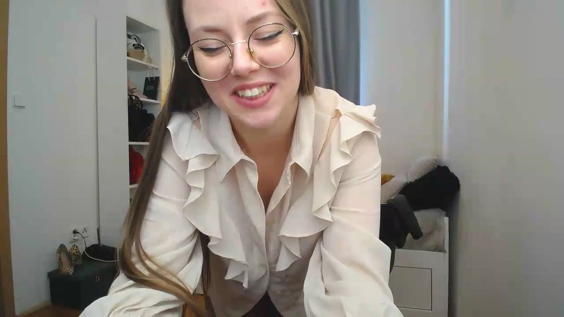 Gallery image thumbnail from JessaRouds's myfreecams stream on, 05/11/2026, 11:23 image 4 of 20