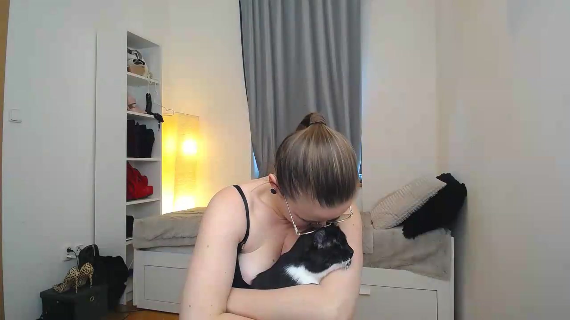 Gallery image thumbnail from JessaRouds's myfreecams stream on, 05/18/2026, 16:35 image 16 of 20
