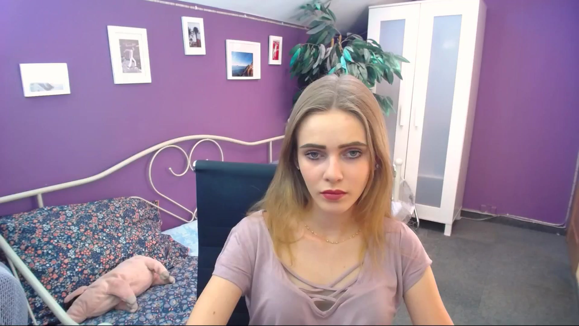 Gallery image thumbnail from Jessamine's myfreecams stream on, 07/06/2024, 10:03 image 11 of 20