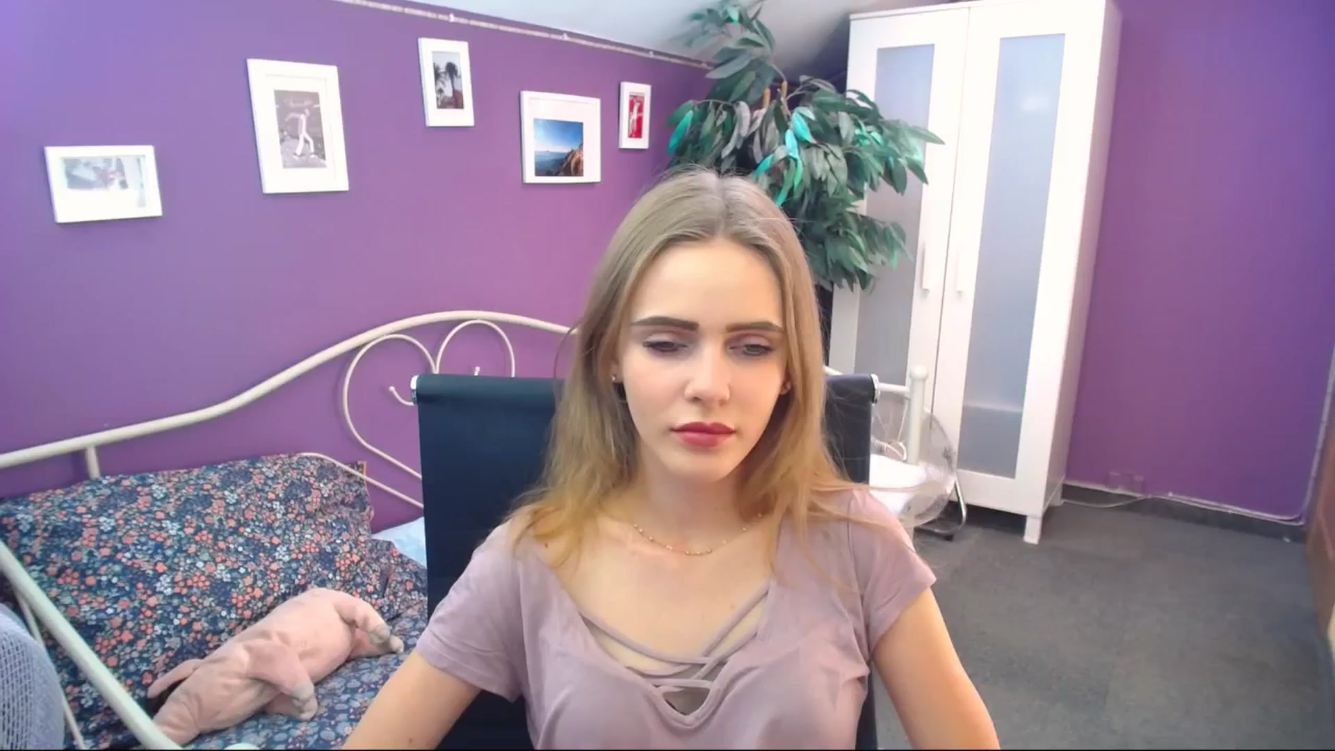 Gallery image thumbnail from Jessamine's myfreecams stream on, 07/06/2024, 10:03 image 18 of 20