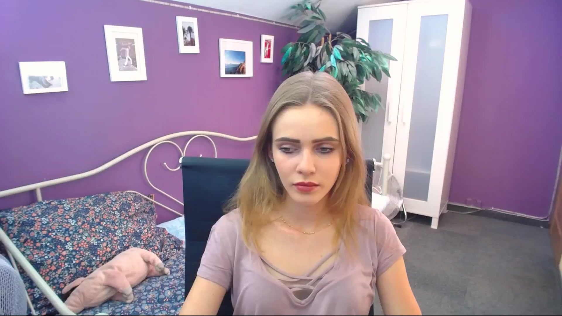 Gallery image thumbnail from Jessamine's myfreecams stream on, 07/06/2024, 10:03 image 9 of 20