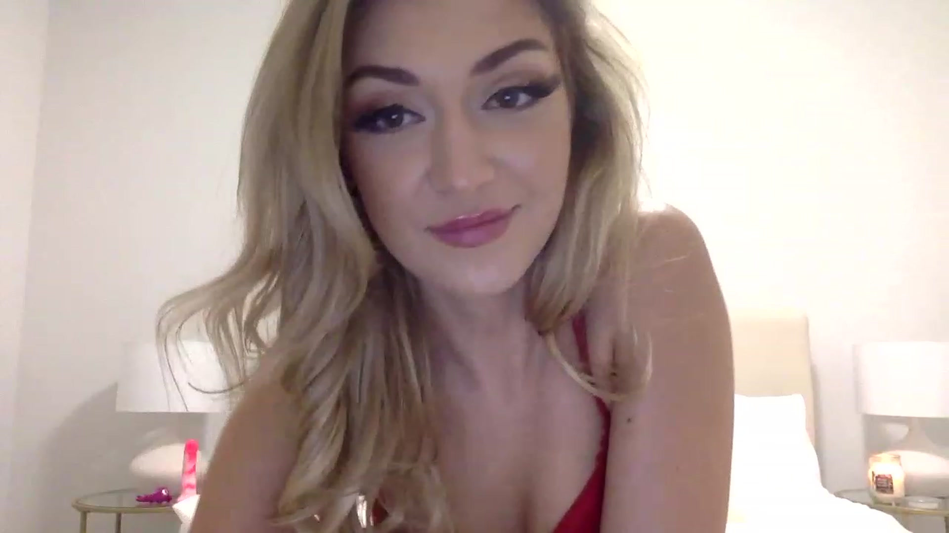 Gallery image thumbnail from JessaxJade's myfreecams stream on, 12/03/2022, 05:10 image 8 of 20