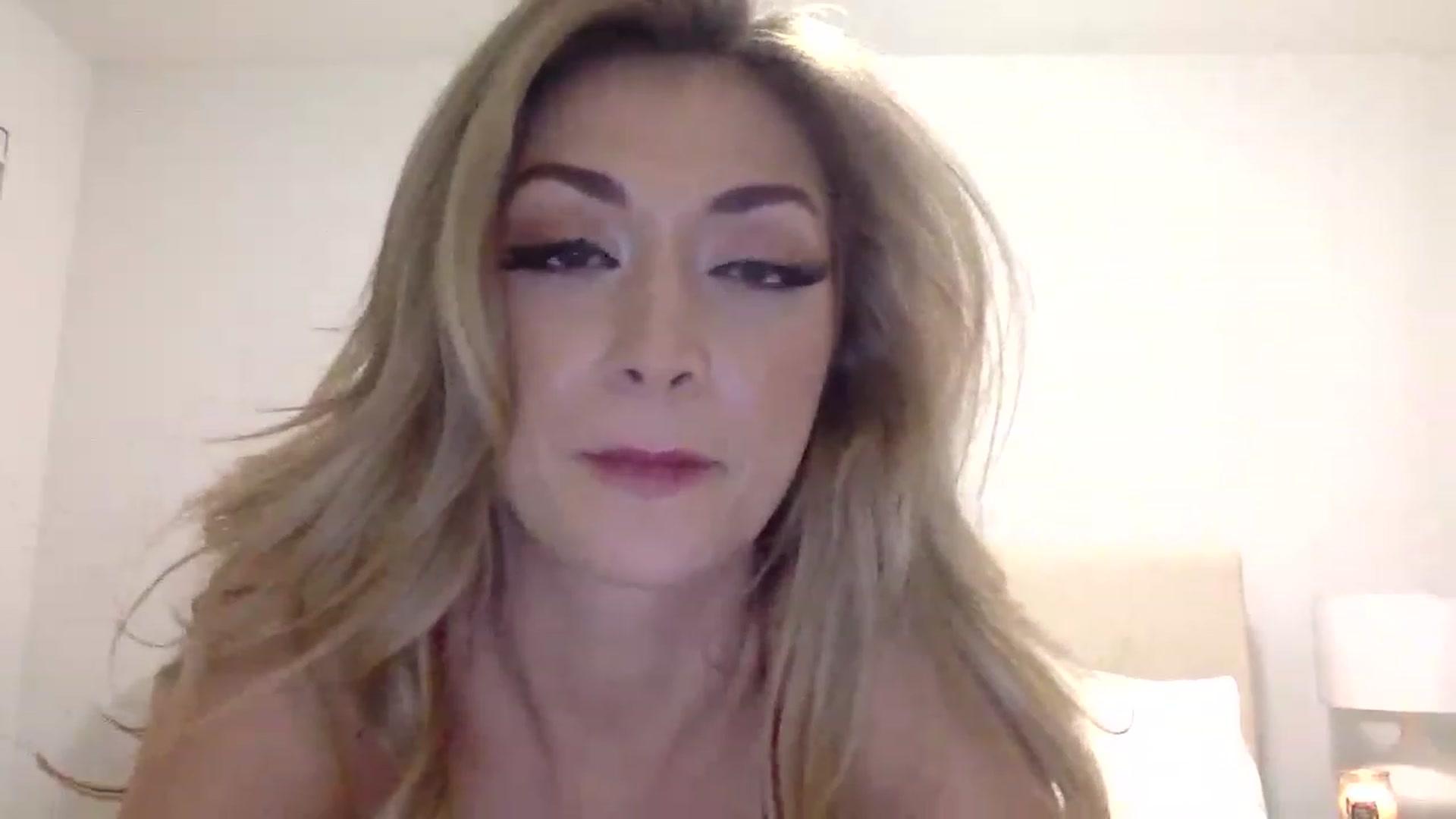 Gallery image thumbnail from JessaxJade's myfreecams stream on, 12/03/2022, 06:32 image 20 of 20
