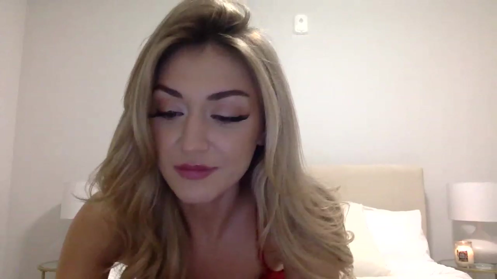 Gallery image thumbnail from JessaxJade's myfreecams stream on, 12/03/2022, 06:32 image 14 of 20